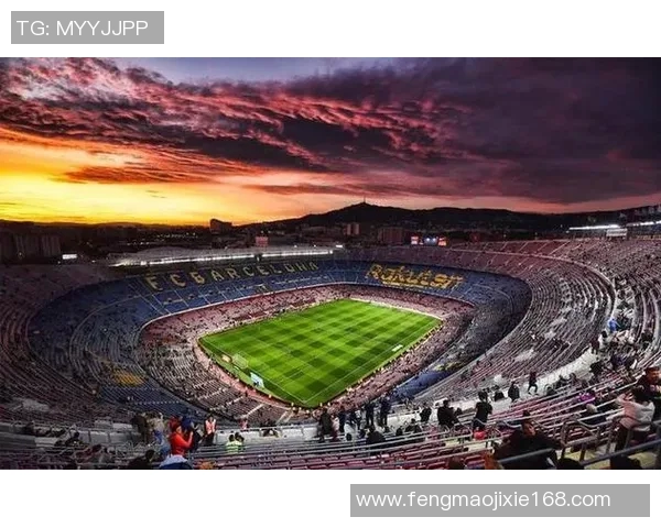 新诺坎普球场重装开放，巴塞罗那球迷激动参观新家