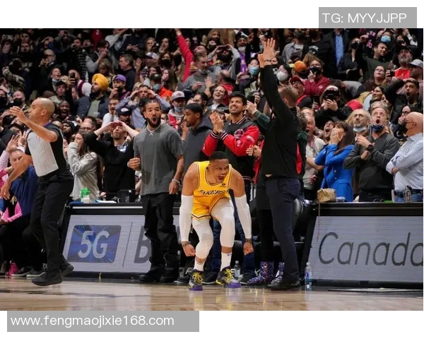 湖人对决猛龙精彩回顾球星表现与战术分析全解析