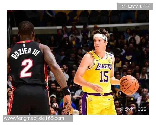 湖人对热火精彩对决比分直播全程跟踪分析与赛况更新 湖人对热火精彩对决比分直播全程跟踪分析与赛况更新